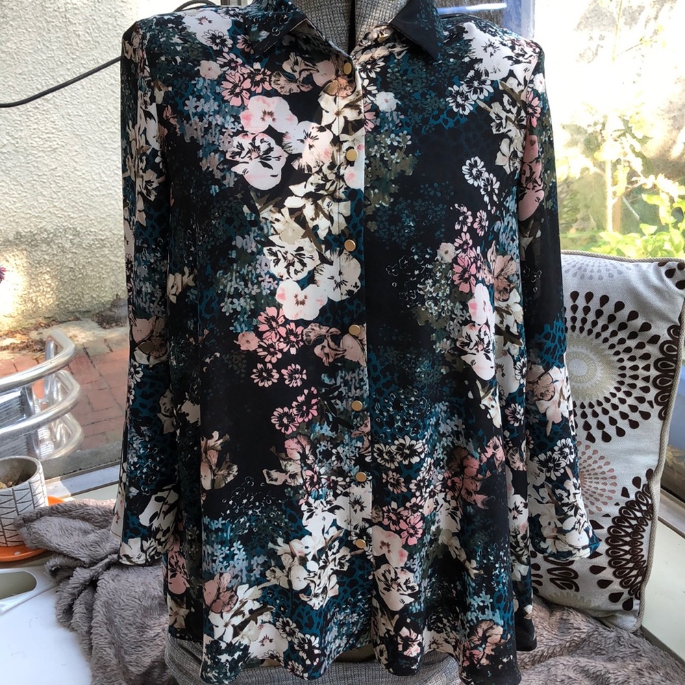 Business blouse - Picture 1 of 2